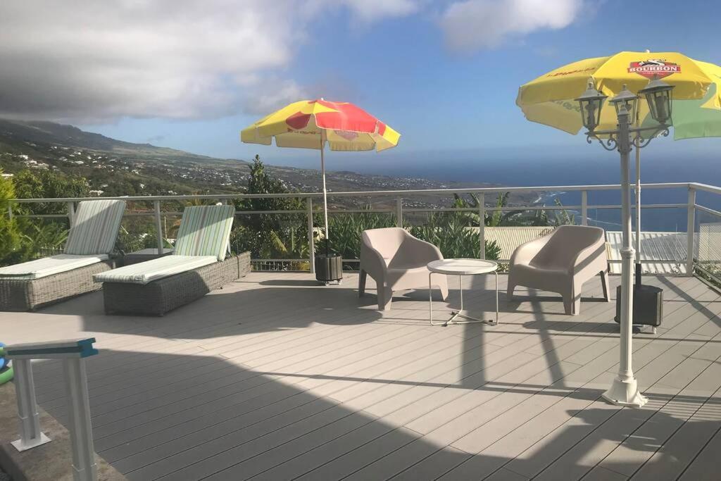 St Leu -Villa d'artiste, superbe vue mer, piscine chauffée Saint-Leu Extérieur photo