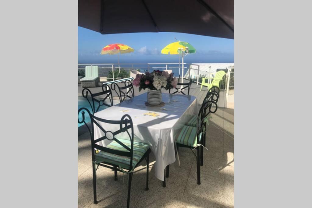 St Leu -Villa d'artiste, superbe vue mer, piscine chauffée Saint-Leu Extérieur photo