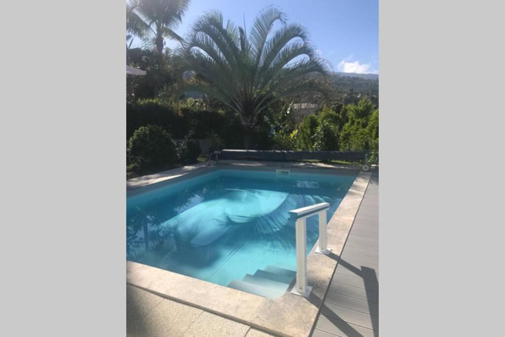 St Leu -Villa d'artiste, superbe vue mer, piscine chauffée Saint-Leu Extérieur photo