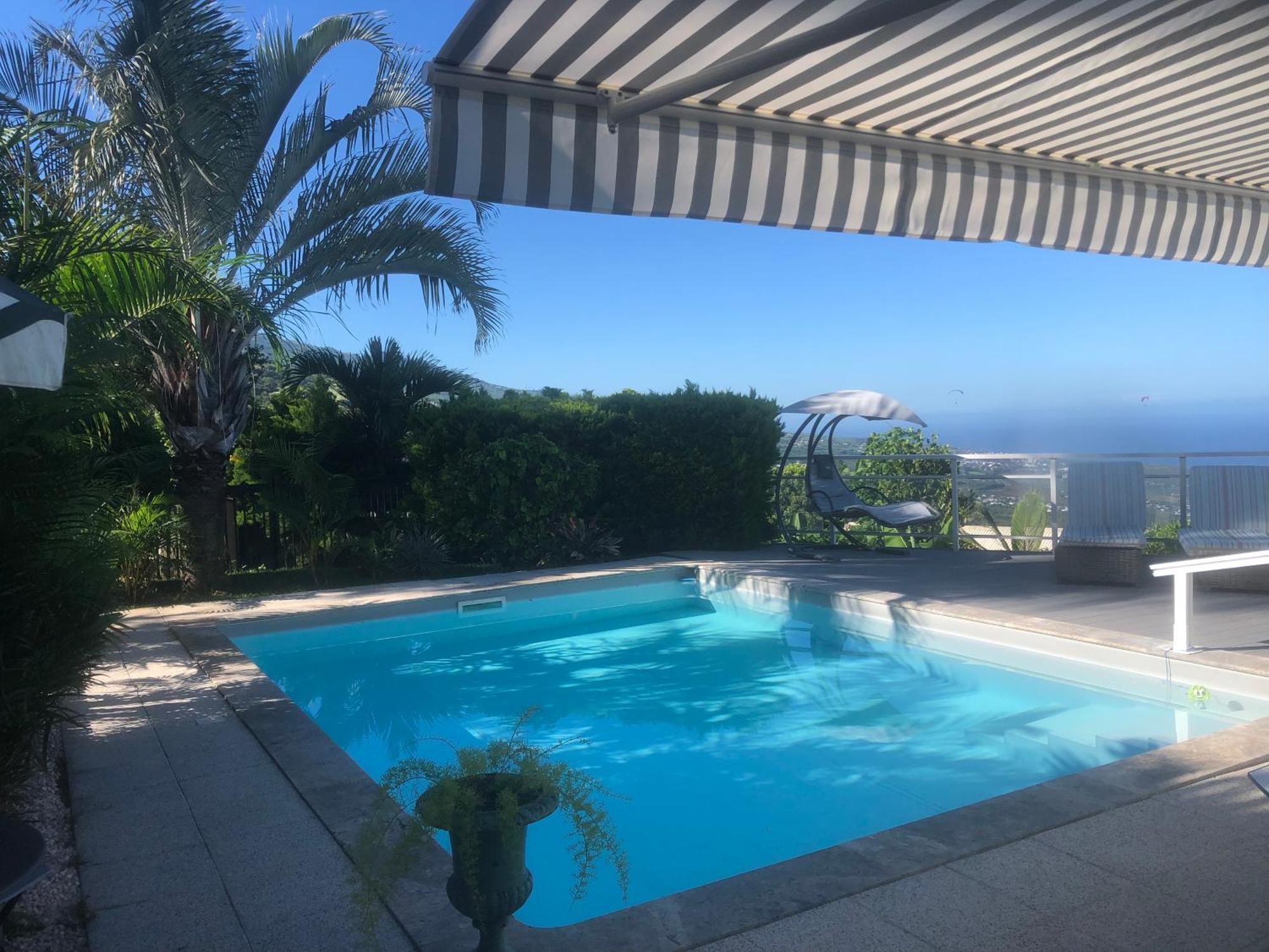 St Leu -Villa d'artiste, superbe vue mer, piscine chauffée Saint-Leu Extérieur photo